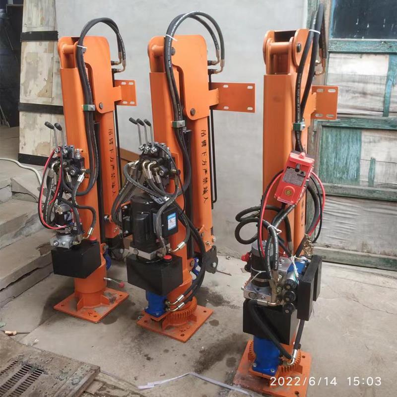 阳高县重汽蓝牌随车吊 3.2吨 国六动力强 液压驱动 农用自卸起重机